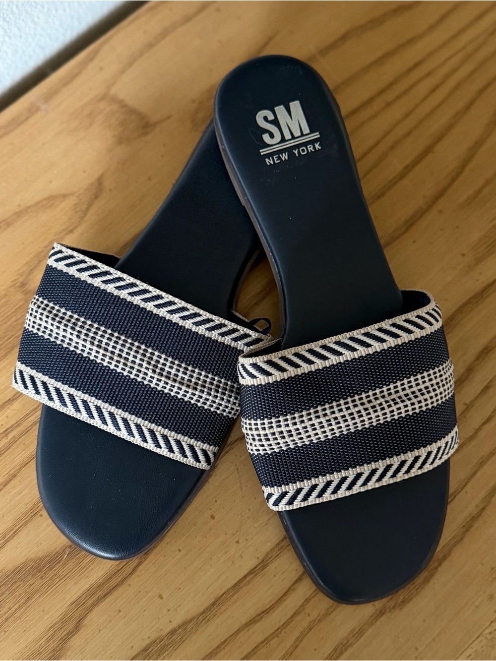 SM New York Women’s Size 8 Navy Striped textile Slides Coastal Nautical Beach